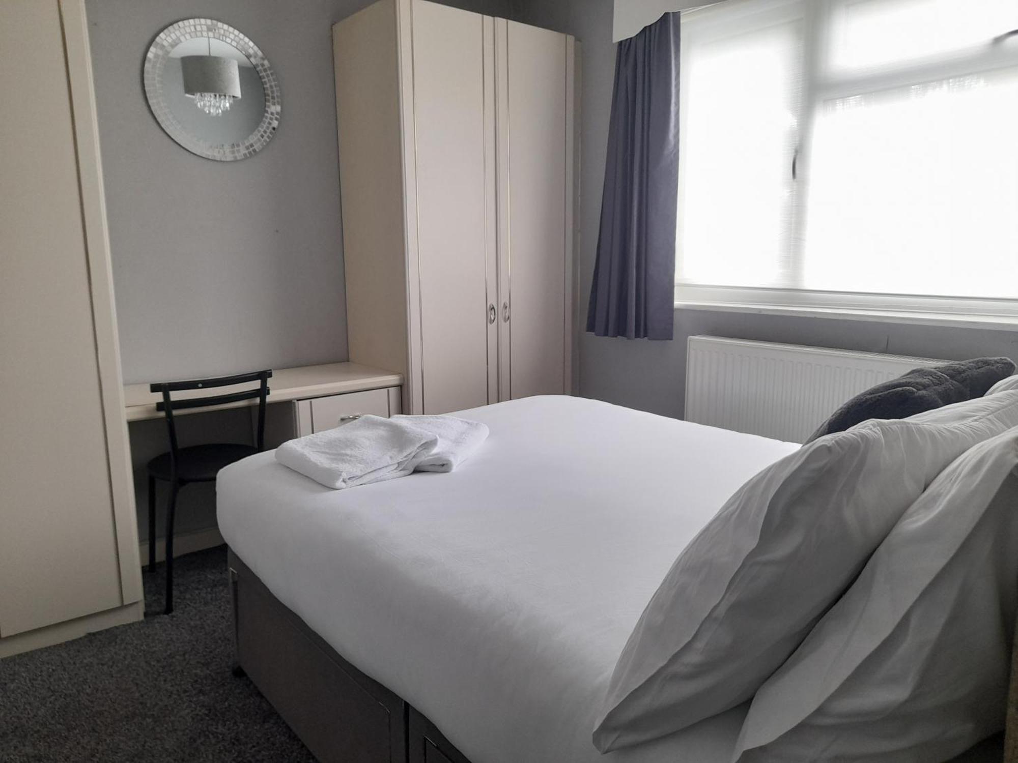 Вилла Bright 4-Bed House 15 Min To Manchester Centre Экстерьер фото