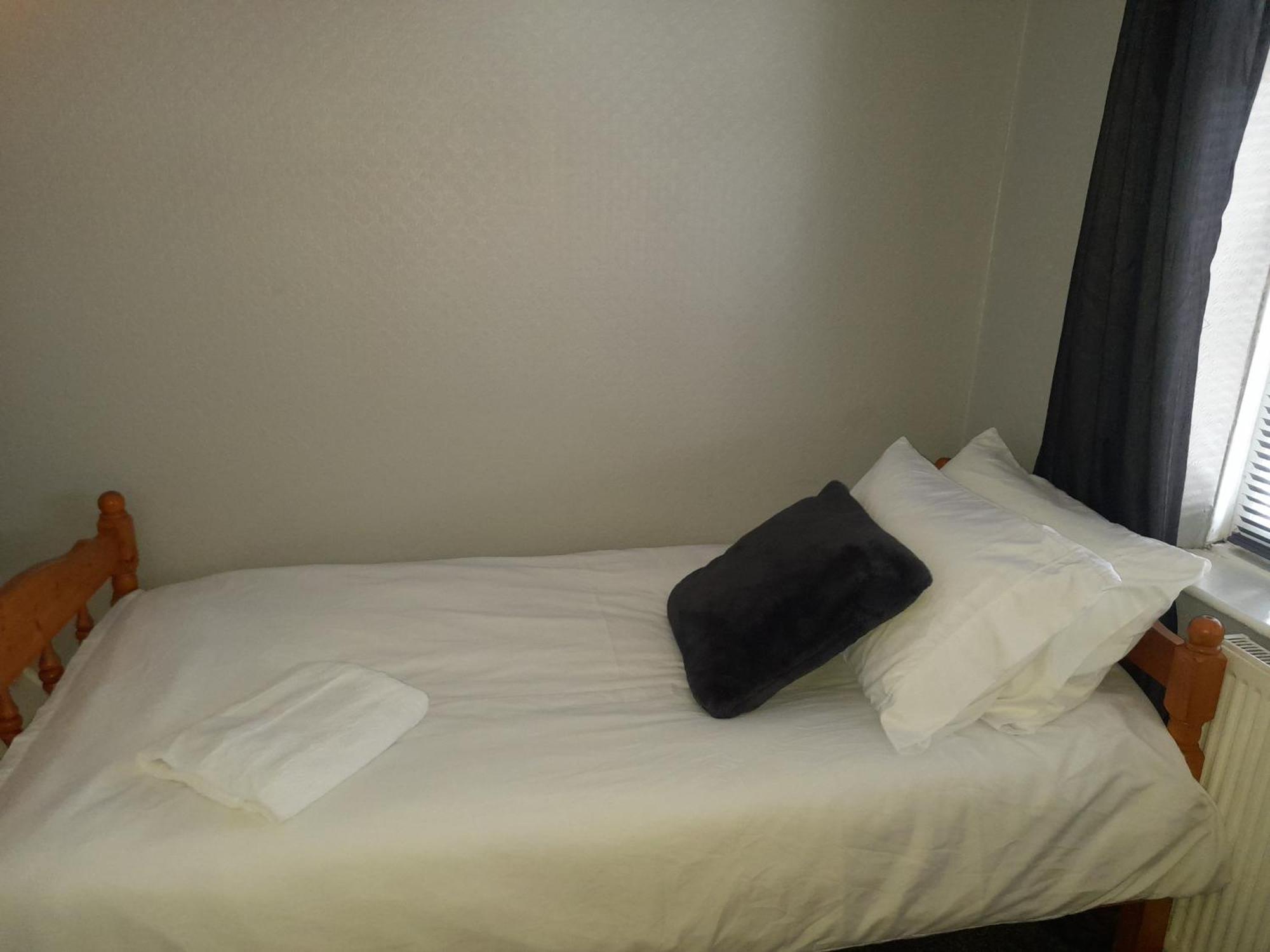 Вилла Bright 4-Bed House 15 Min To Manchester Centre Экстерьер фото
