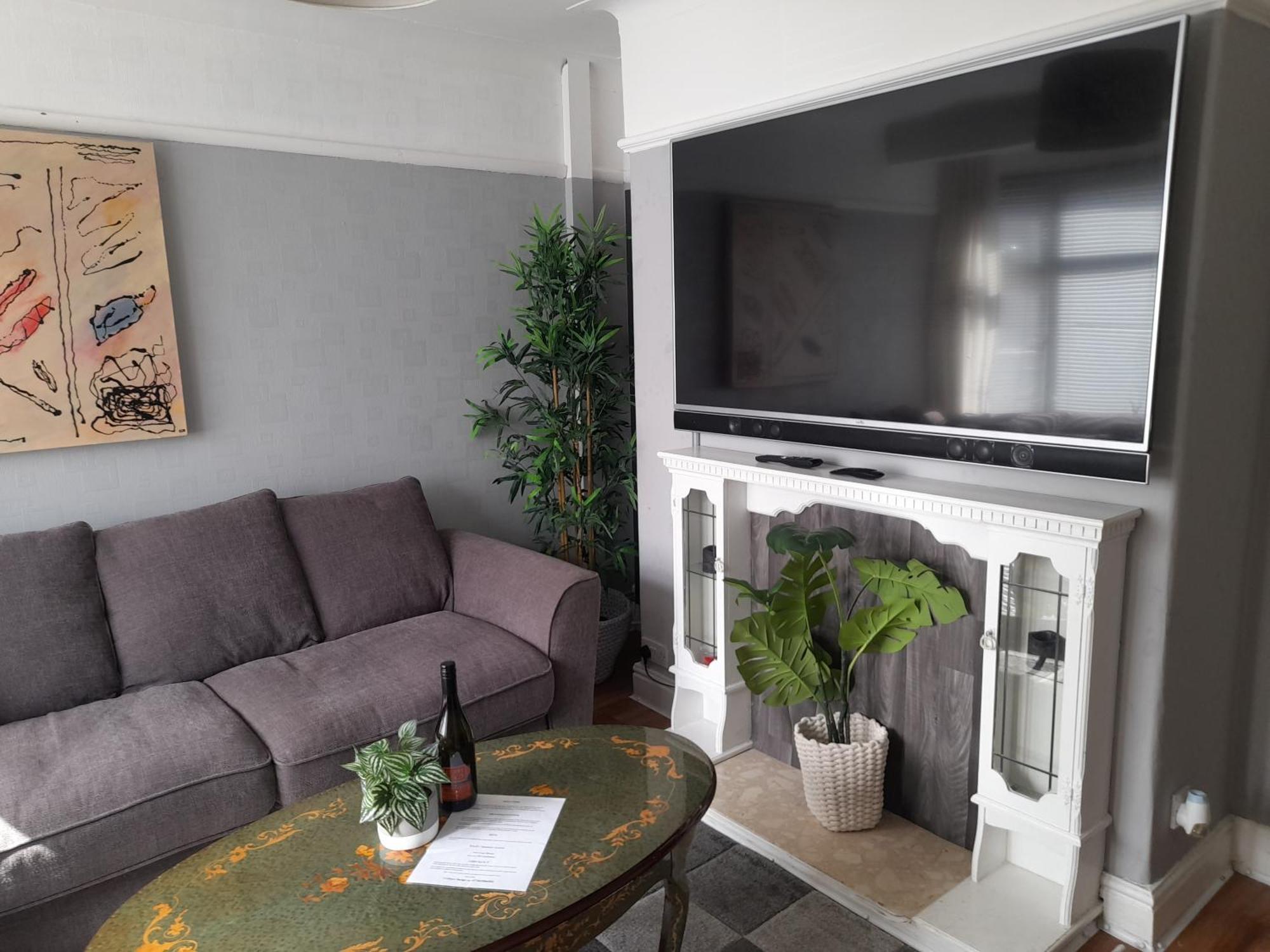 Вилла Bright 4-Bed House 15 Min To Manchester Centre Экстерьер фото